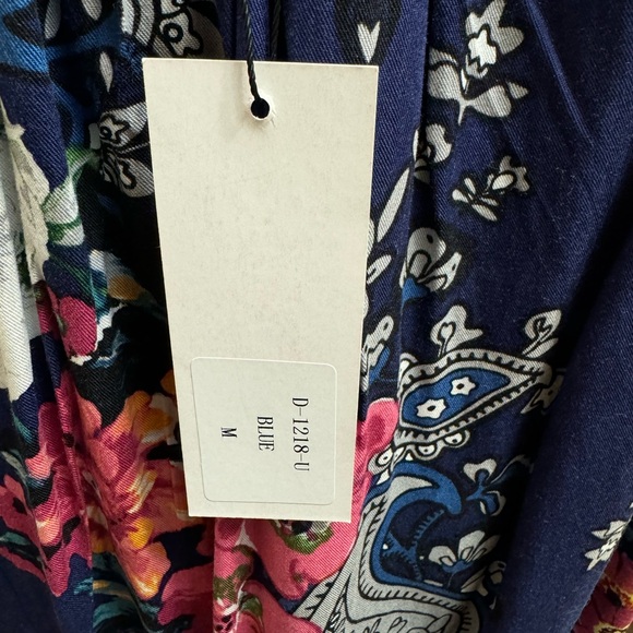 Navy floral sundress with low back. Size medium - Picture 4 of 5